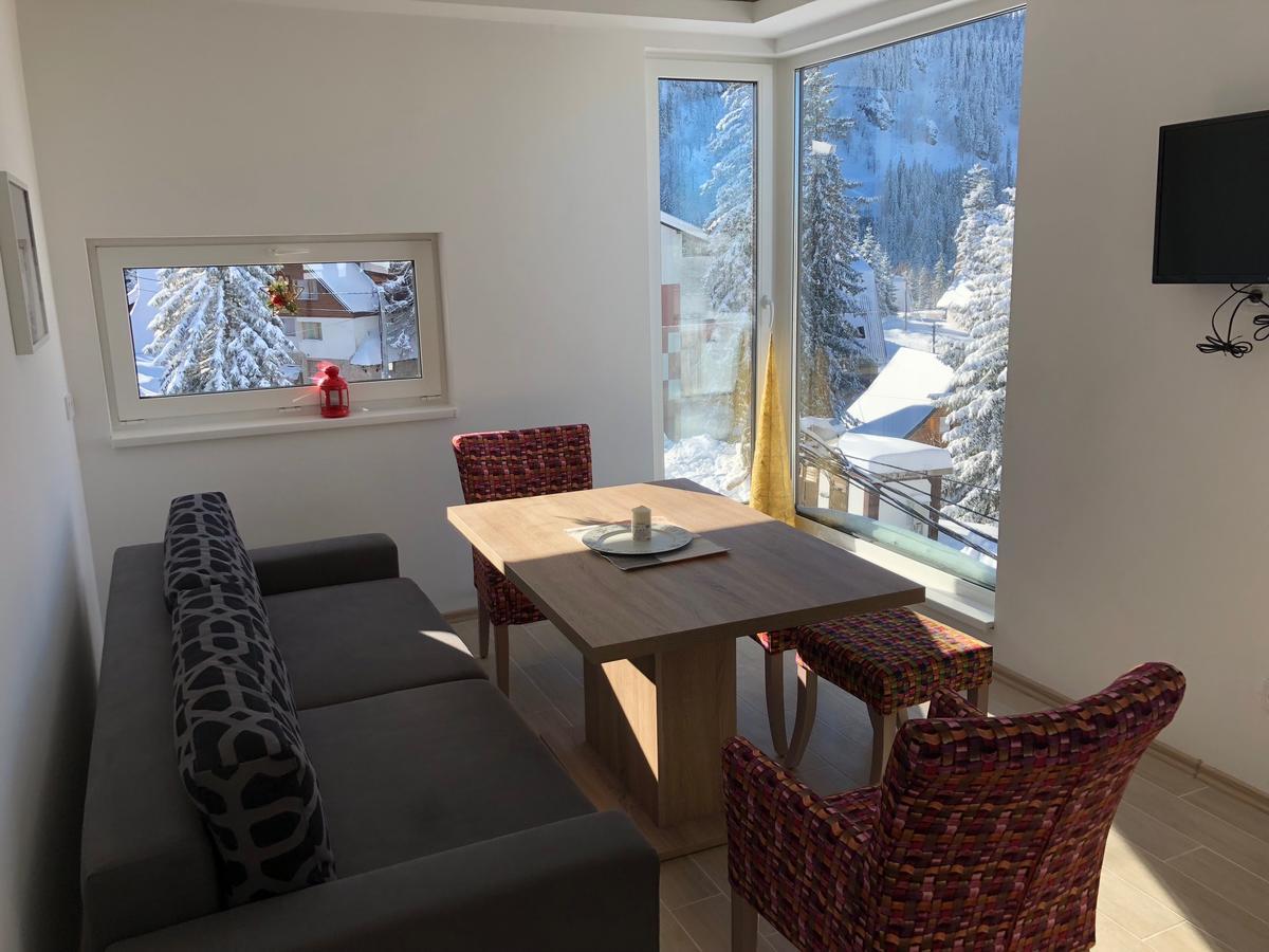 Apartmani Mont 1 Яхорина Екстериор снимка